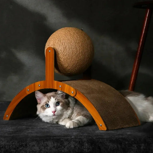 Griffoir arche pour chat avec jouet en corde et en bois - Maison Nørdique Maison Nørdique